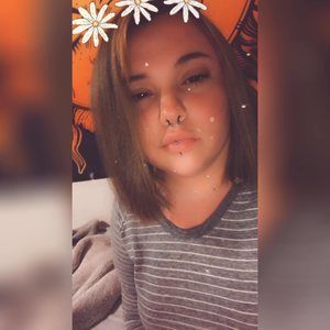 Meet your Posher, Becca